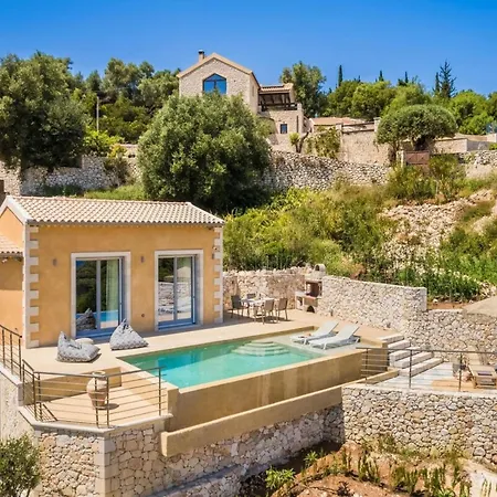 Eugenia Sunrise Willa