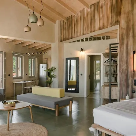 Eugenia Sunrise Willa *