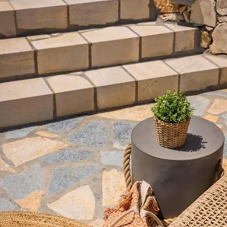 Eugenia Sunrise Villa